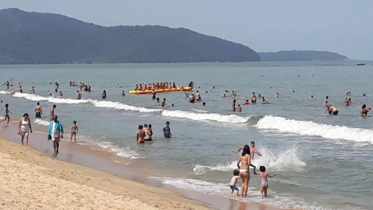 Alugo Apartamento Na Praia Cocanha Caraguatatuba Extérieur photo